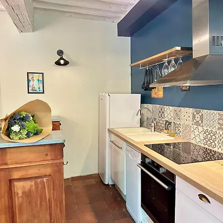 The Clock Apartment An Authentic Apartment In The City Center L'Isle-sur-la-Sorgue Exterior photo